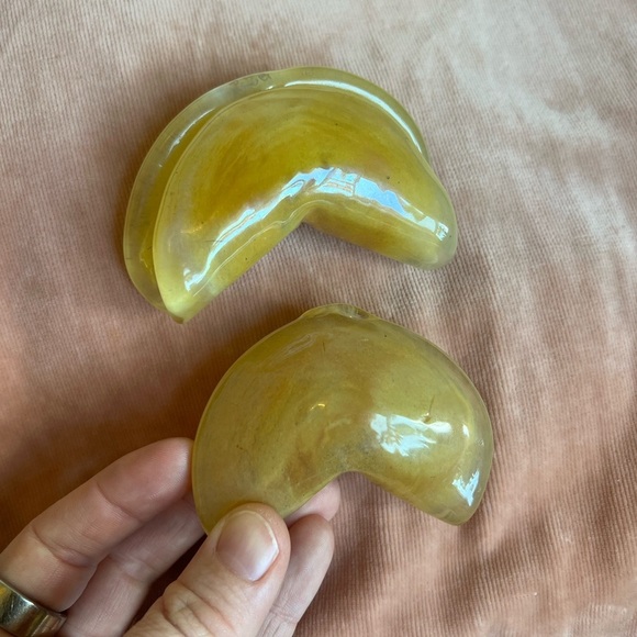 Handblown Glass Fortune Cookies Set of 2 Vintage Yellow Art Glass Sculptures - Picture 9 of 13